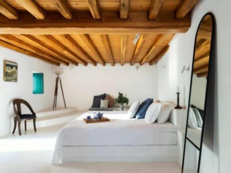 The Vasilicos 4*
